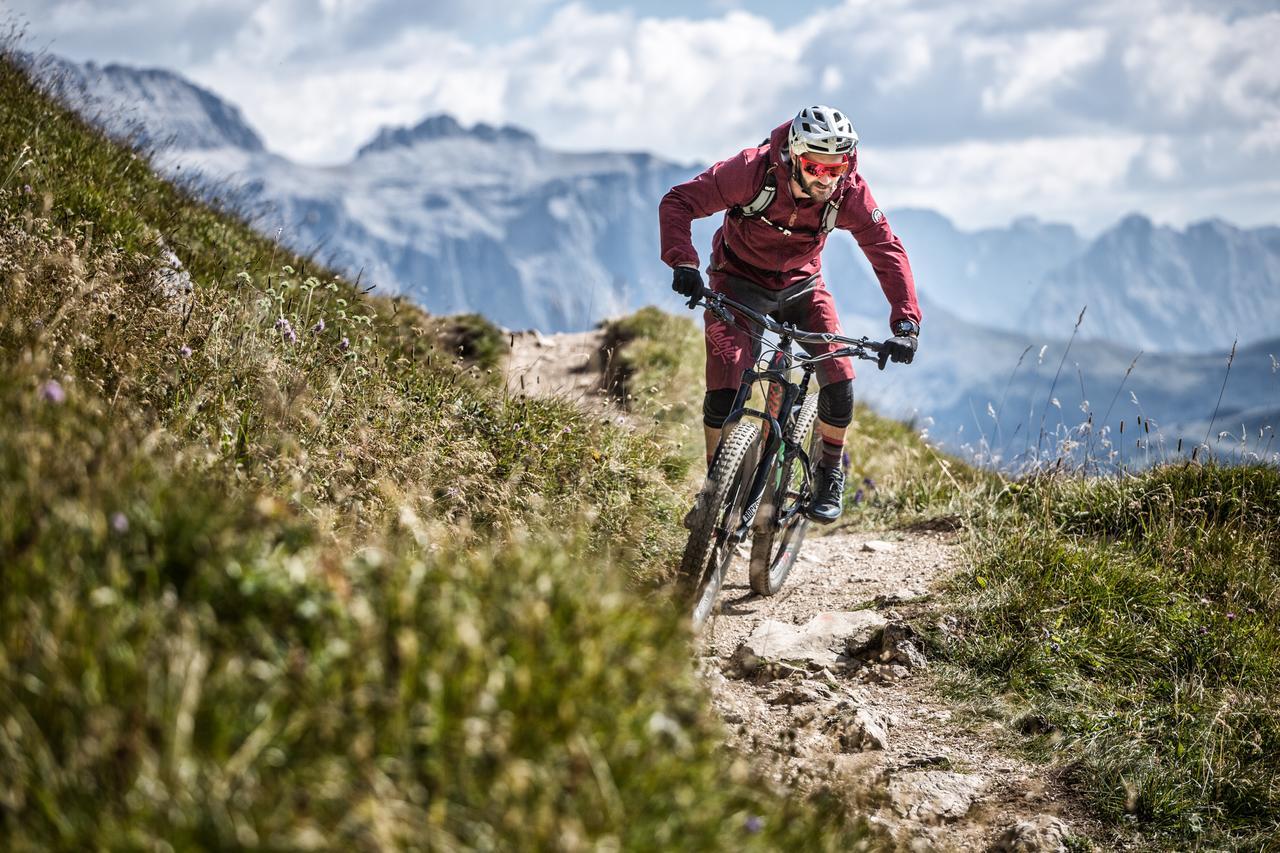 Linder Cycling Hotel Selva di Val Gardena Zewnętrze zdjęcie