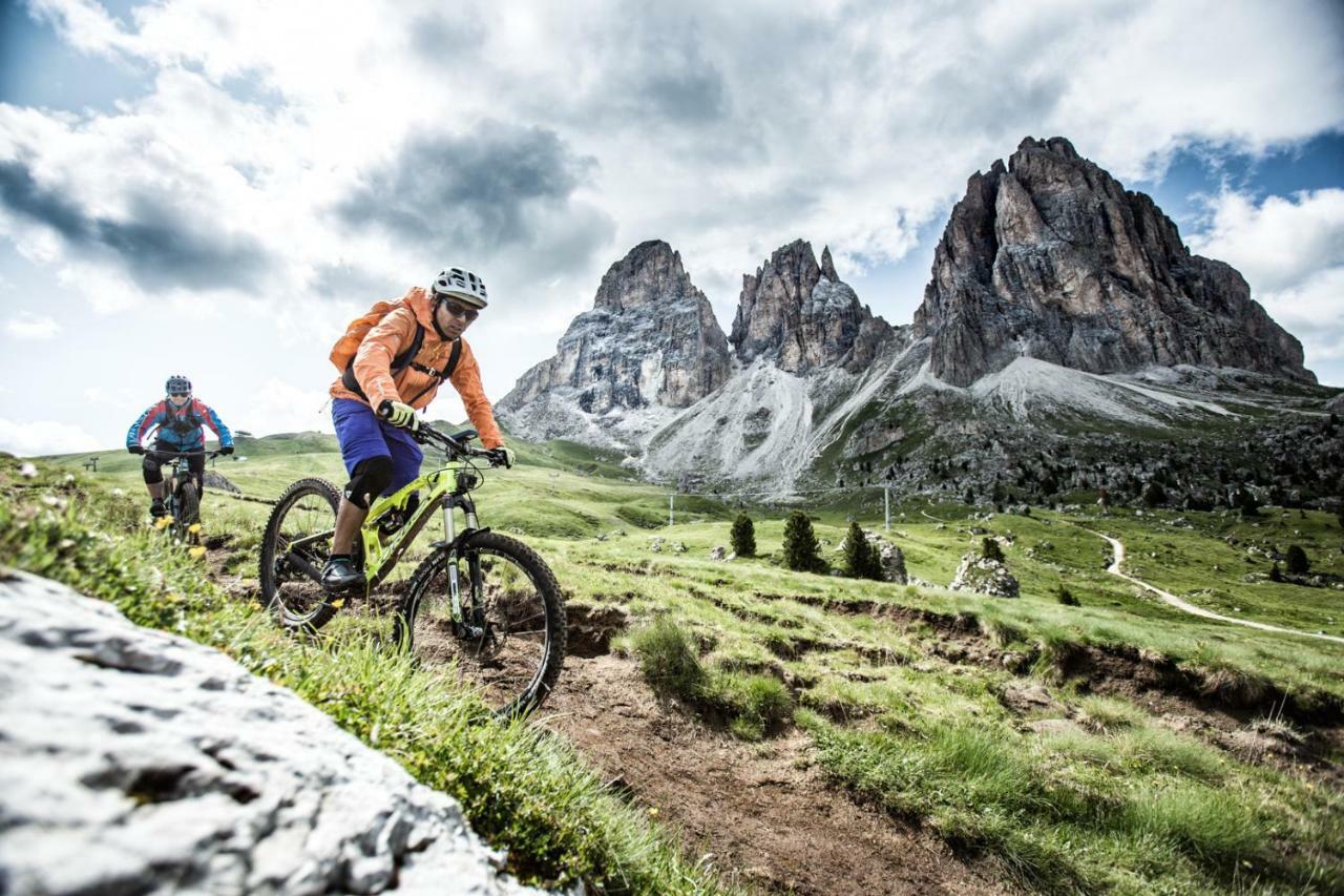 Linder Cycling Hotel Selva di Val Gardena Zewnętrze zdjęcie